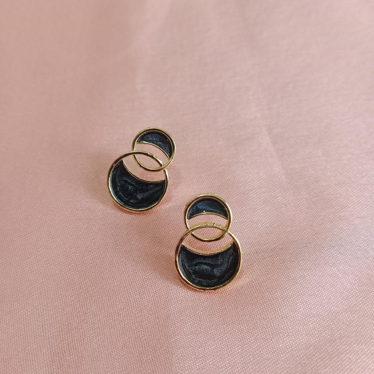 Black Double Ring Earrings