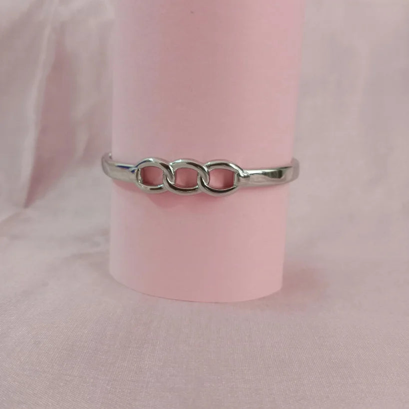 Silver Chainlink Bracelet bracelet by Blingso