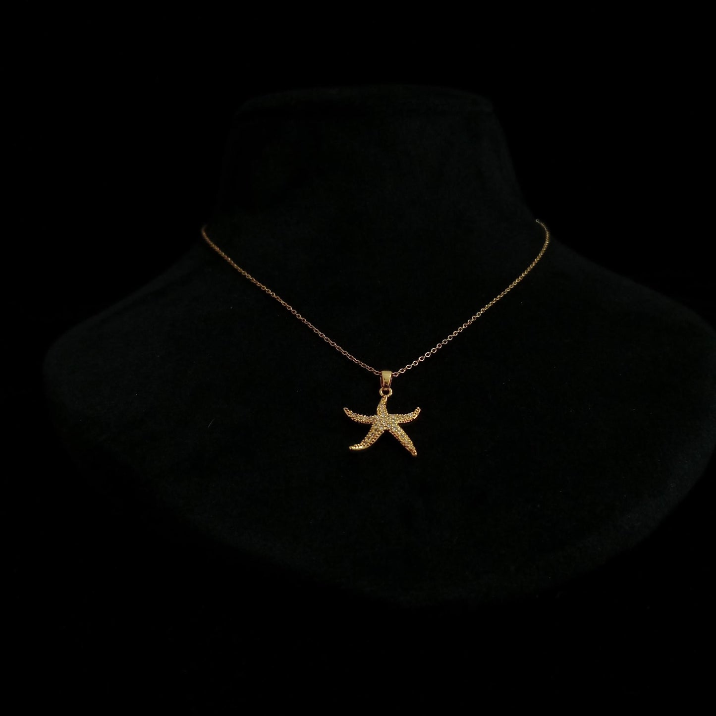 Starfish Crystal Golden Pendant Neckpiece view 3