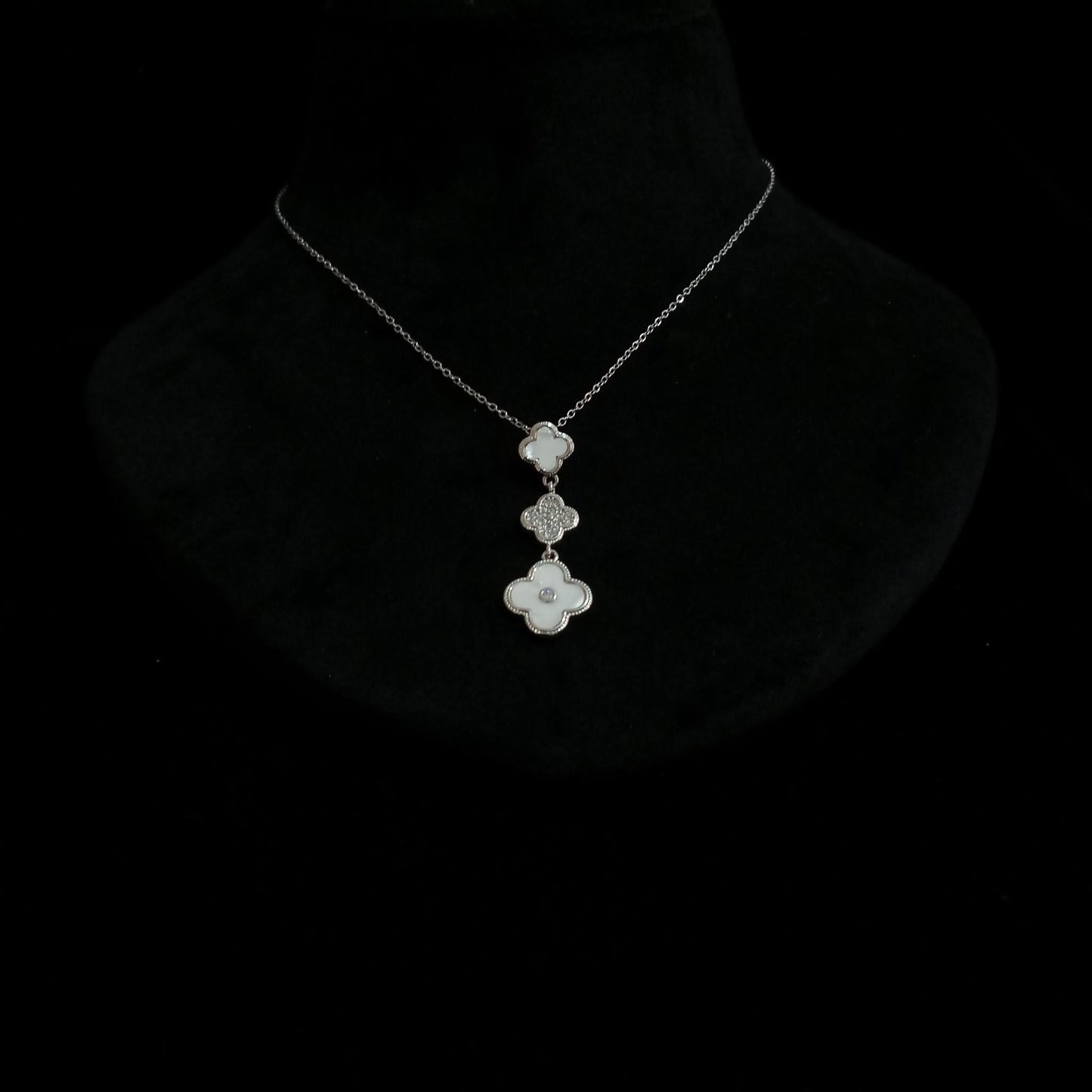White Triple Floral Silver Pendant Neckpiece view 4