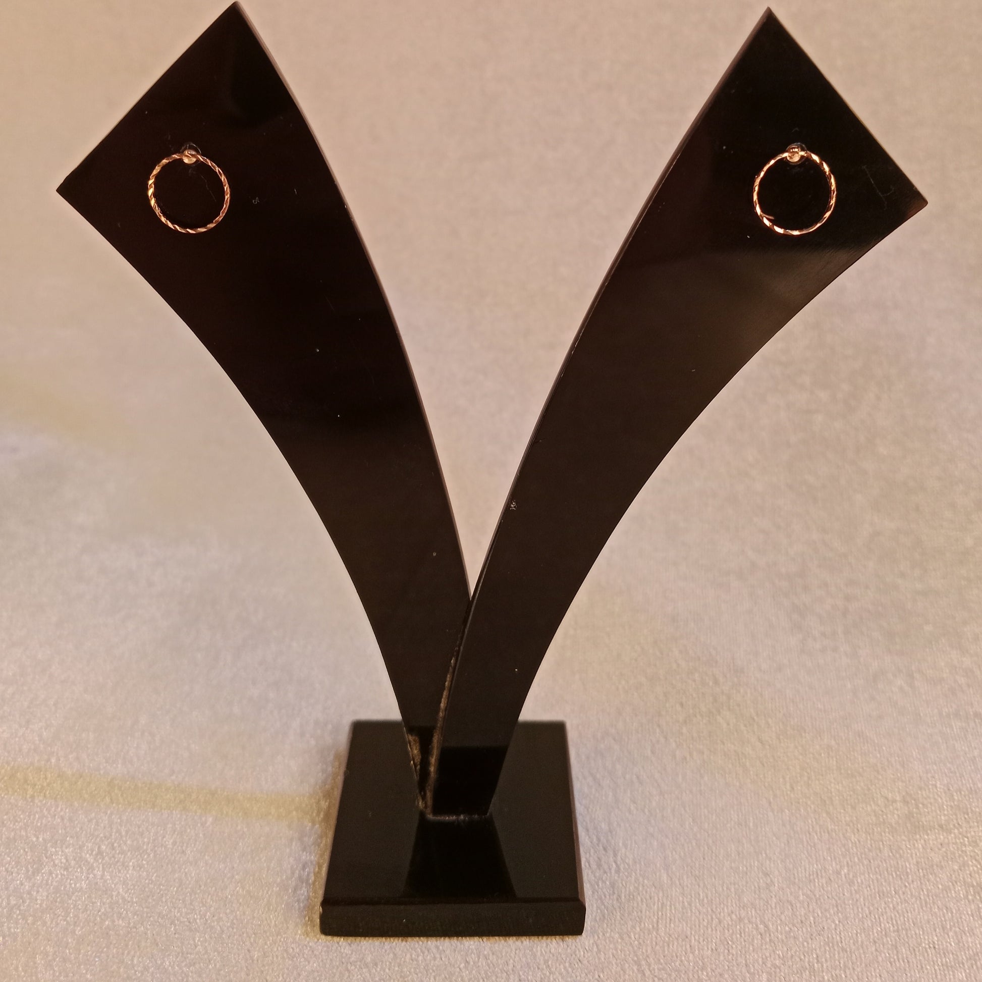 Circle Shape Earring Studs – Gold Tone