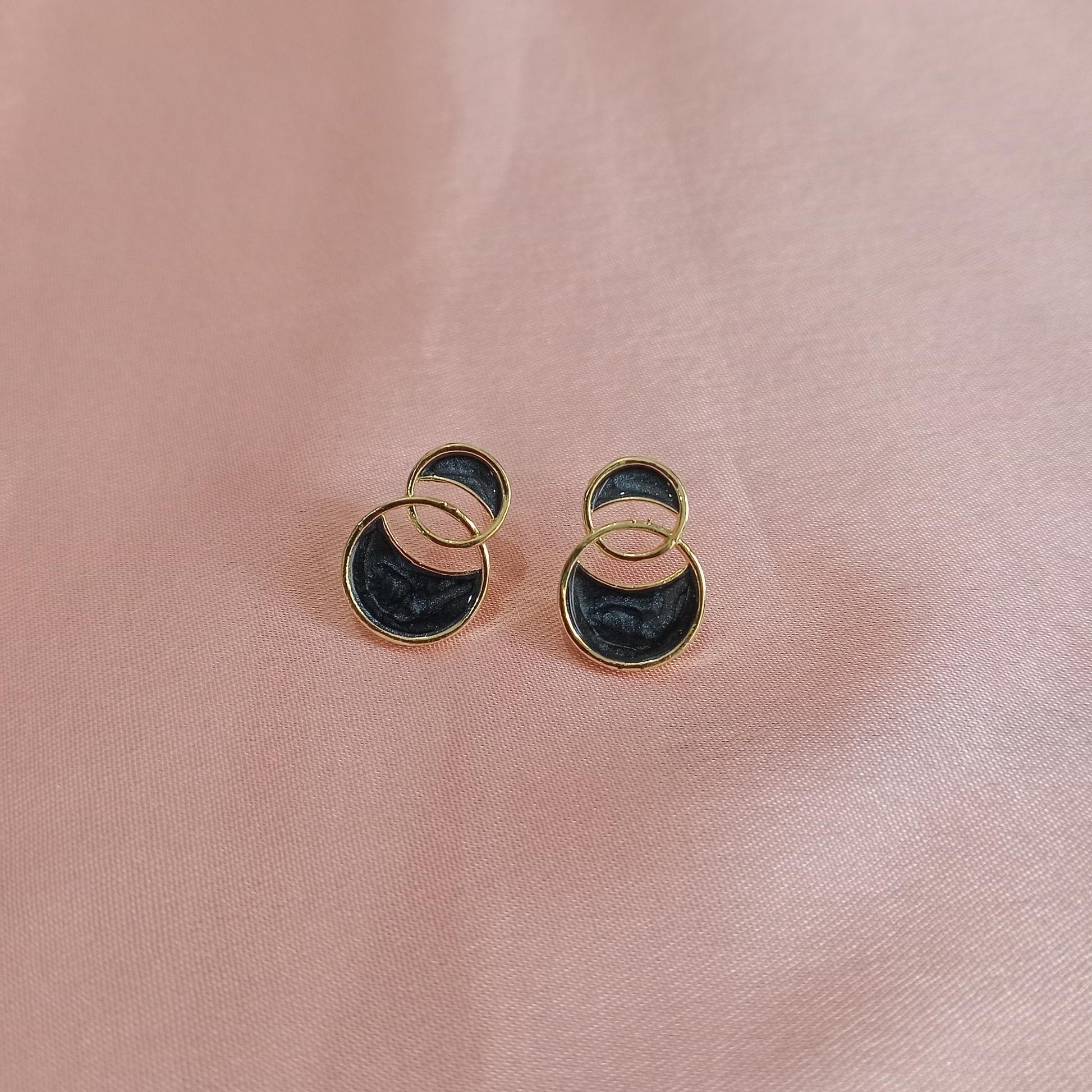 Black Double Ring Earrings