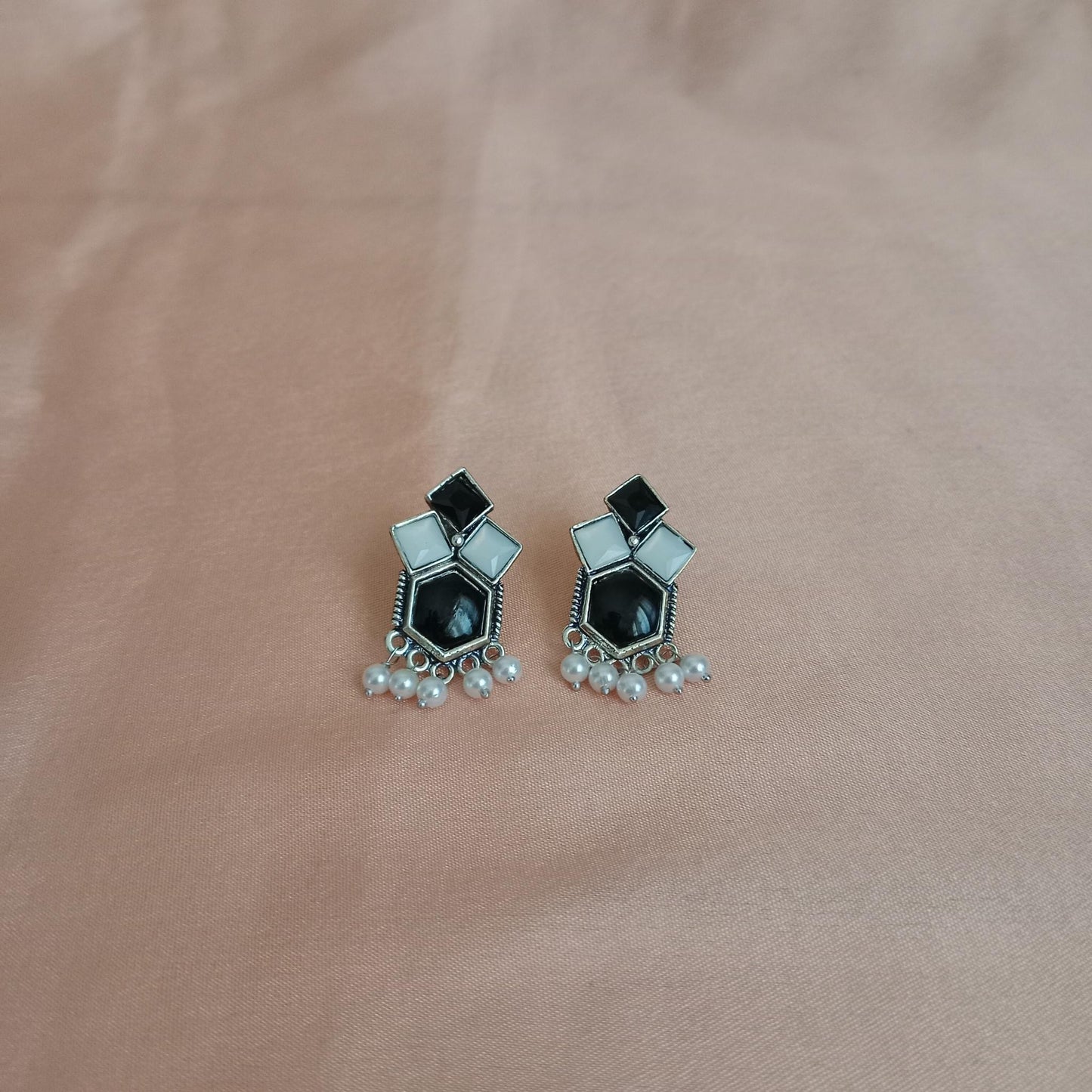 Black White Geo Pearl Earrings