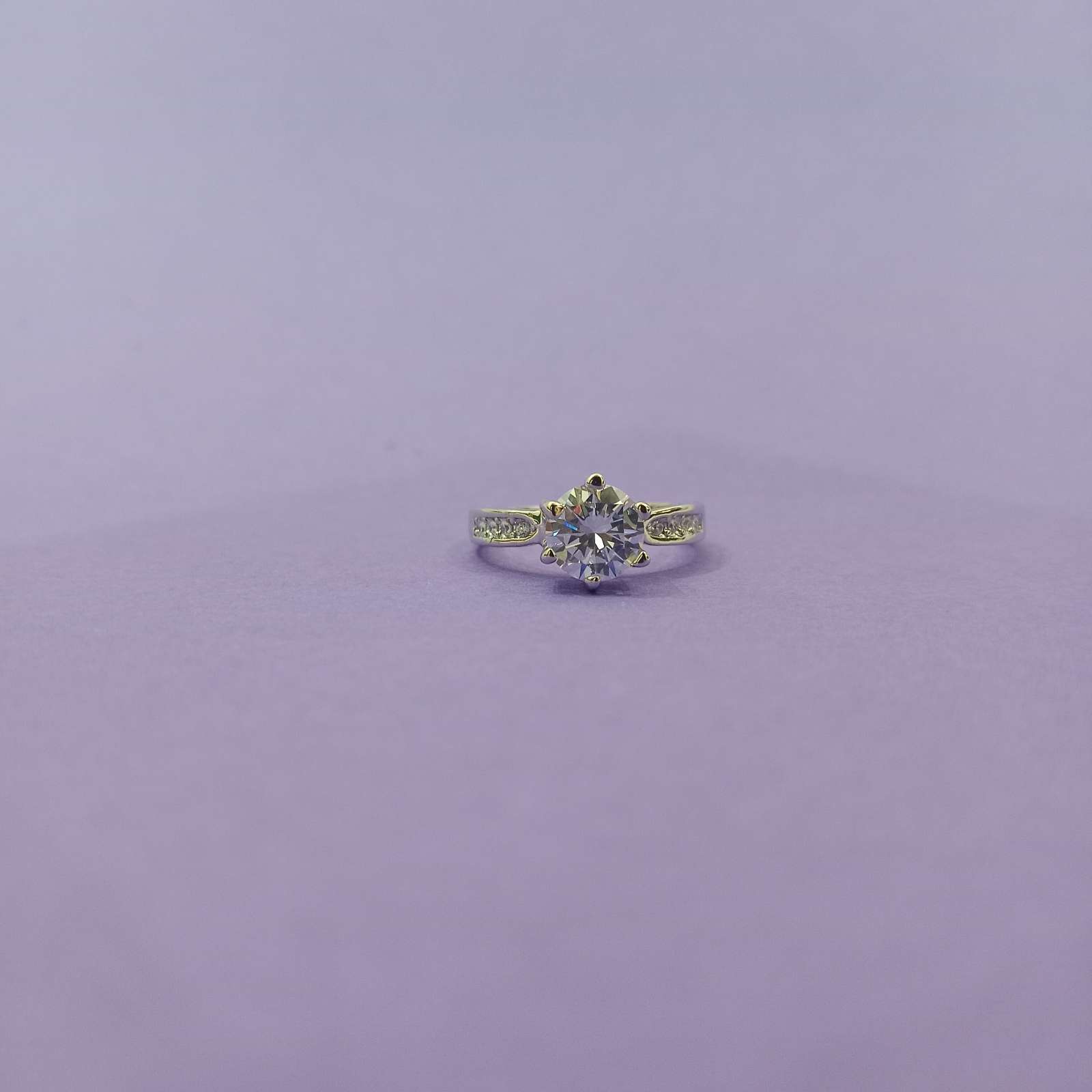 Blingso Classic Solitaire Crown Ring – View 5