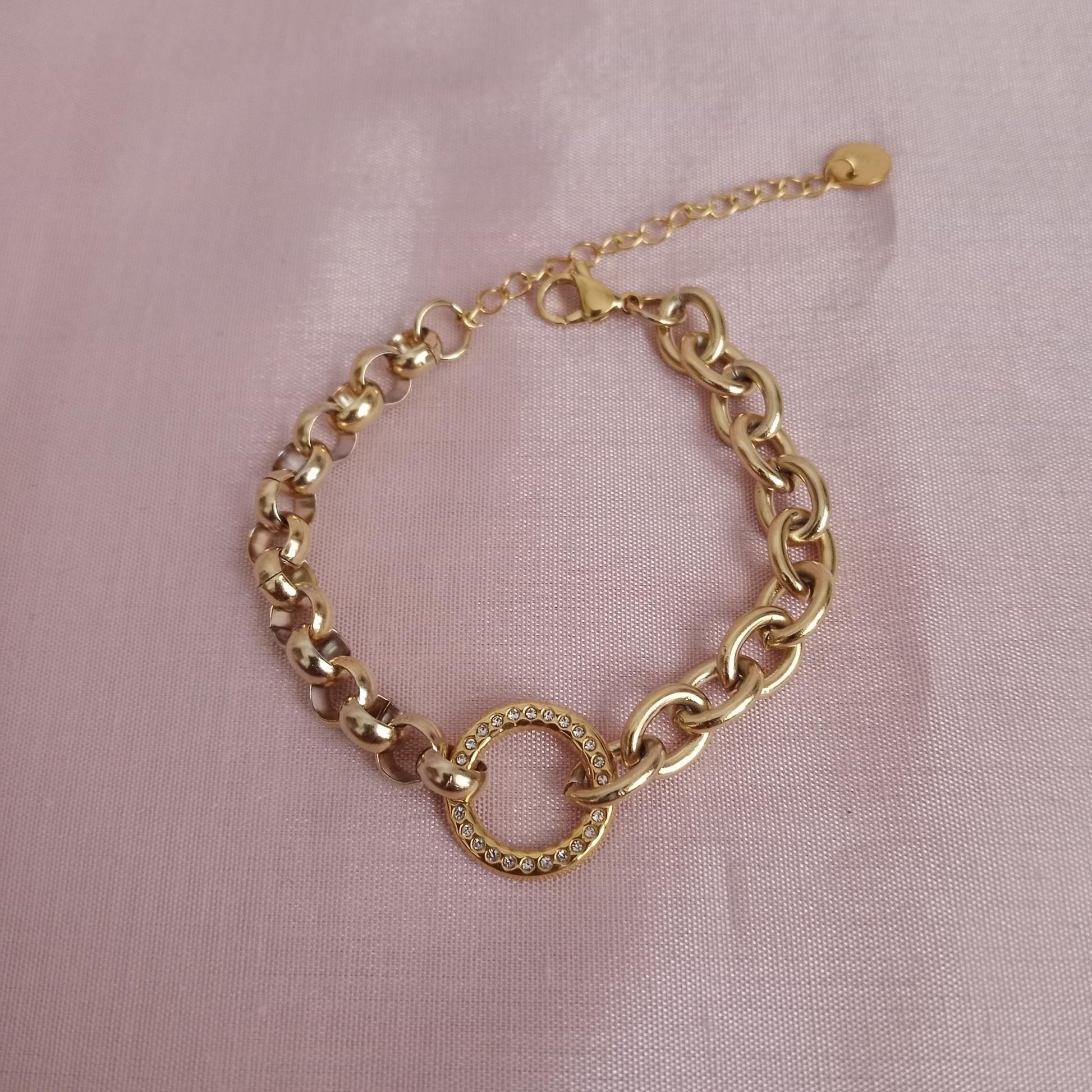 Crystal Ringlink Golden Chain Bracelet bracelet by Blingso