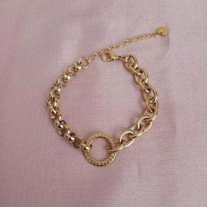 Crystal Ringlink Golden Chain Bracelet bracelet by Blingso