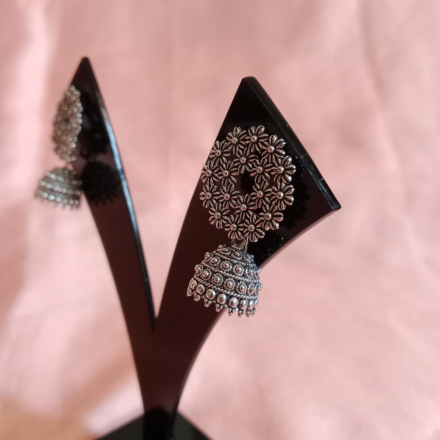 🛕 Floral Cluster Oxidized Jhumka – Lightweight, Skin‑Friendly Earrings