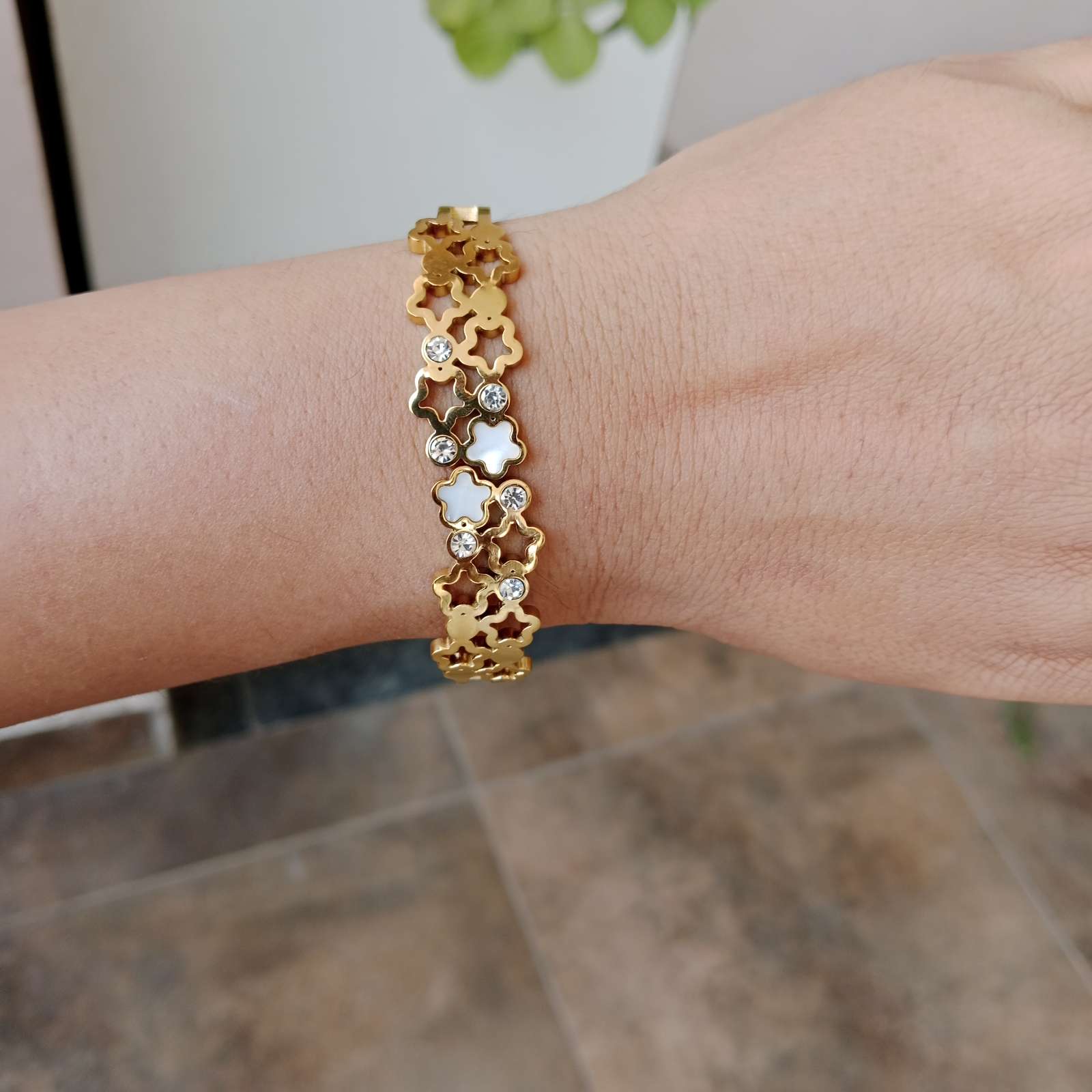 Floral Glow Bracelet – golden bracelet with floral cutwork