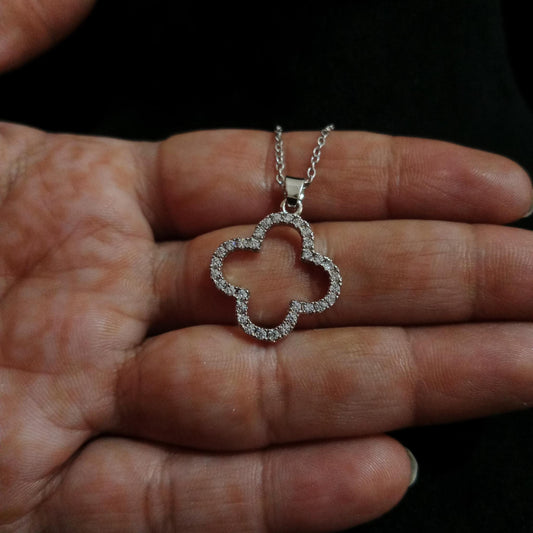 Four-Leaf Outline Silver Pendant Neckpiece - Four Leaf