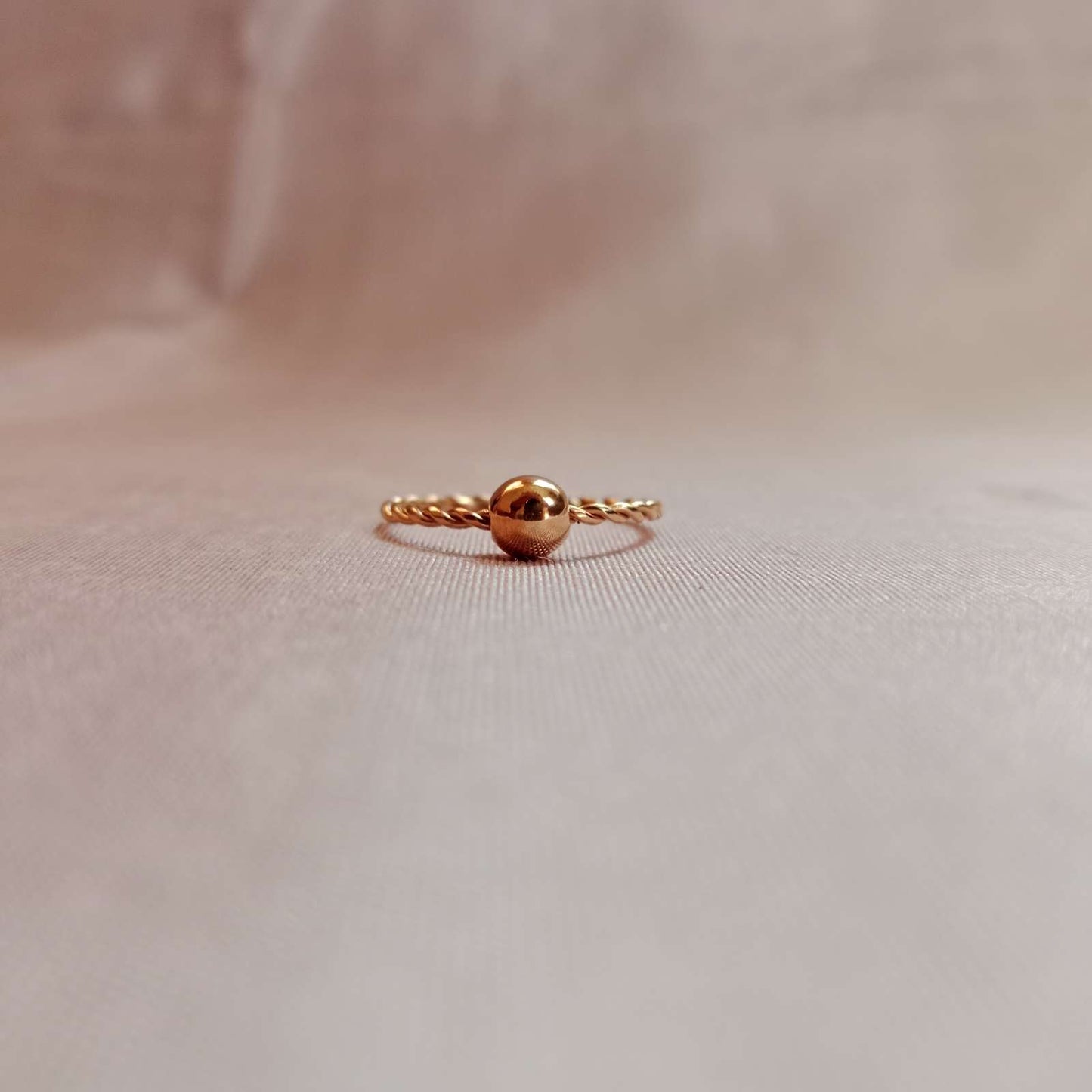 Blingso Golden Twist Ball Ring – View 3