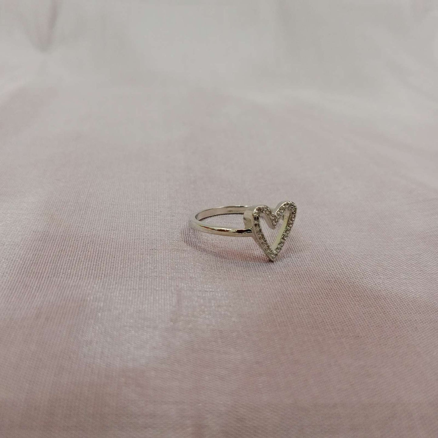 Blingso Hollow Heart Silver Ring – Main View