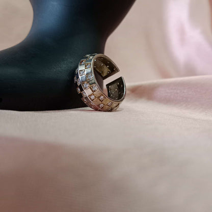Blingso Luxe Golden Block Ring – View 2