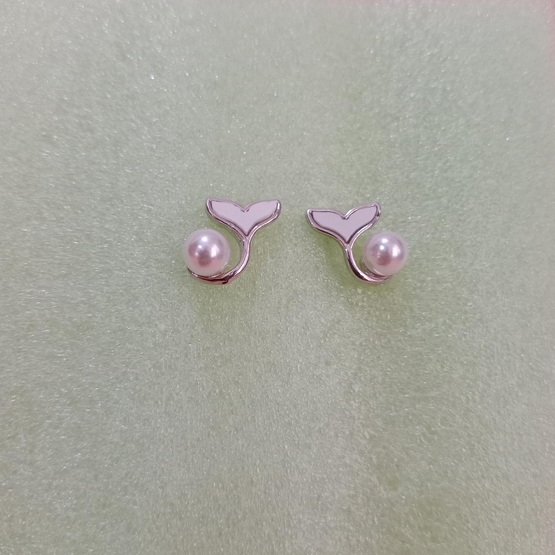 Pearl Whale Tail Stud Earrings