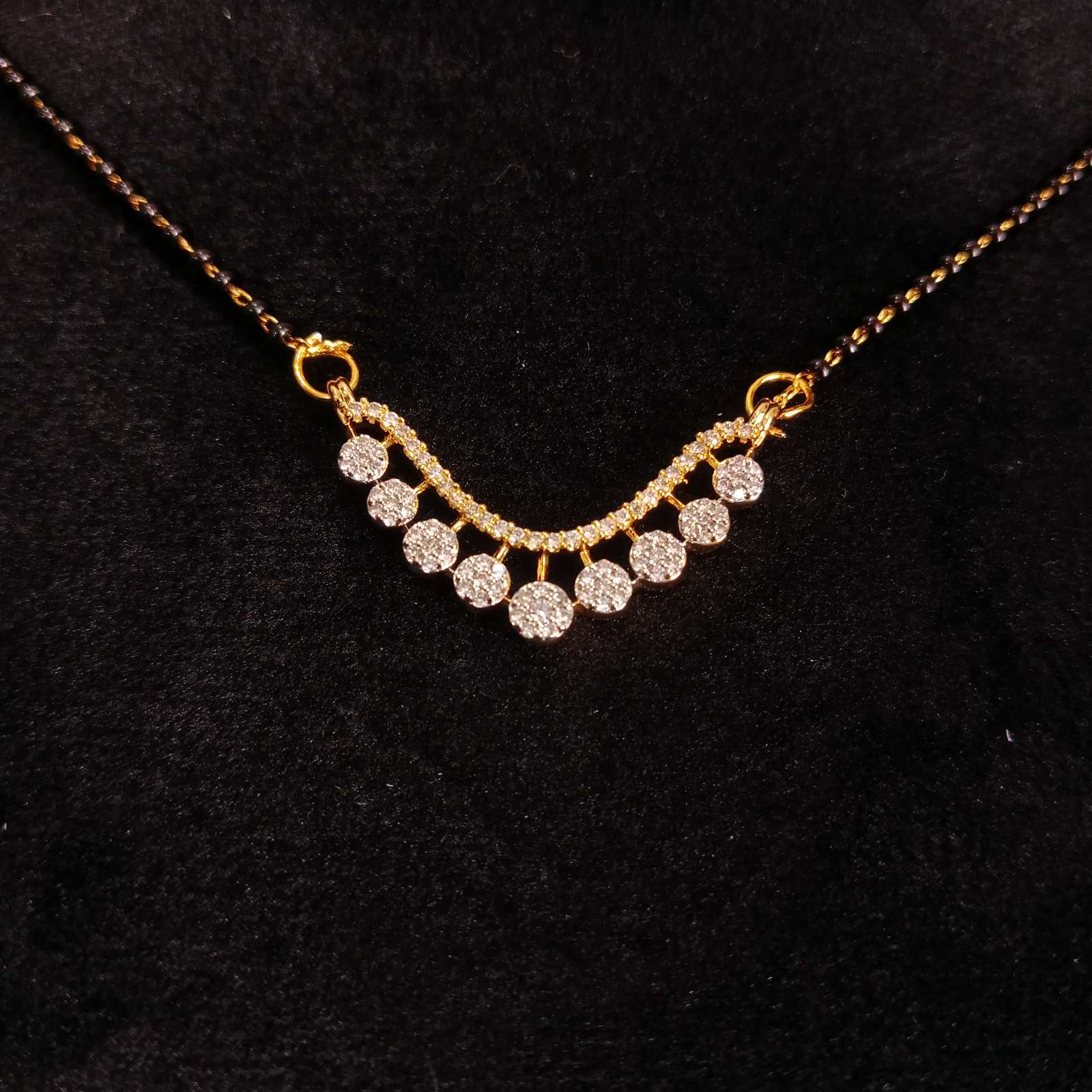 Radiant Drops AD Mangalsutra Set – golden pendant front view