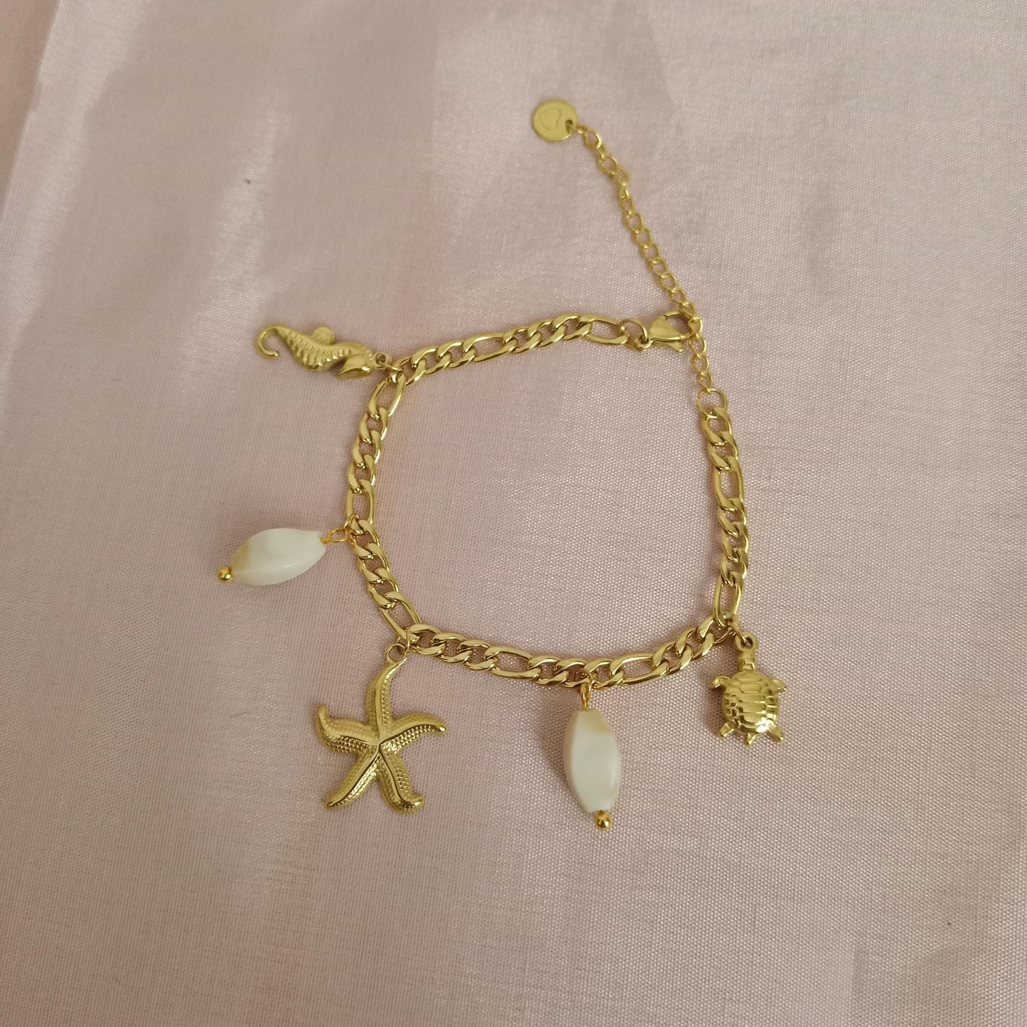 Seashell Charm Golden Chain Bracelet bracelet by Blingso