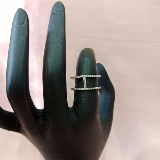Blingso Sparkling H-Style Ring – View 2