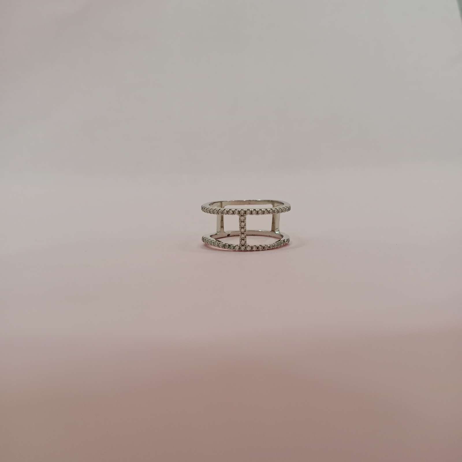 Blingso Sparkling H-Style Ring – View 5