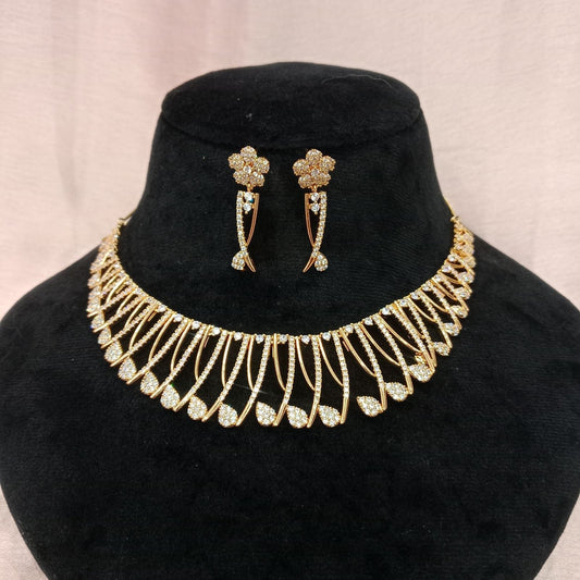 Blingso Teardrop Floral Necklace & Earring Set – Main View