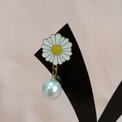 White Daisy Pearl Drop Earrings
