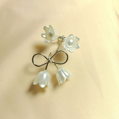 White Floral Bloom Earrings – lightweight daily wear