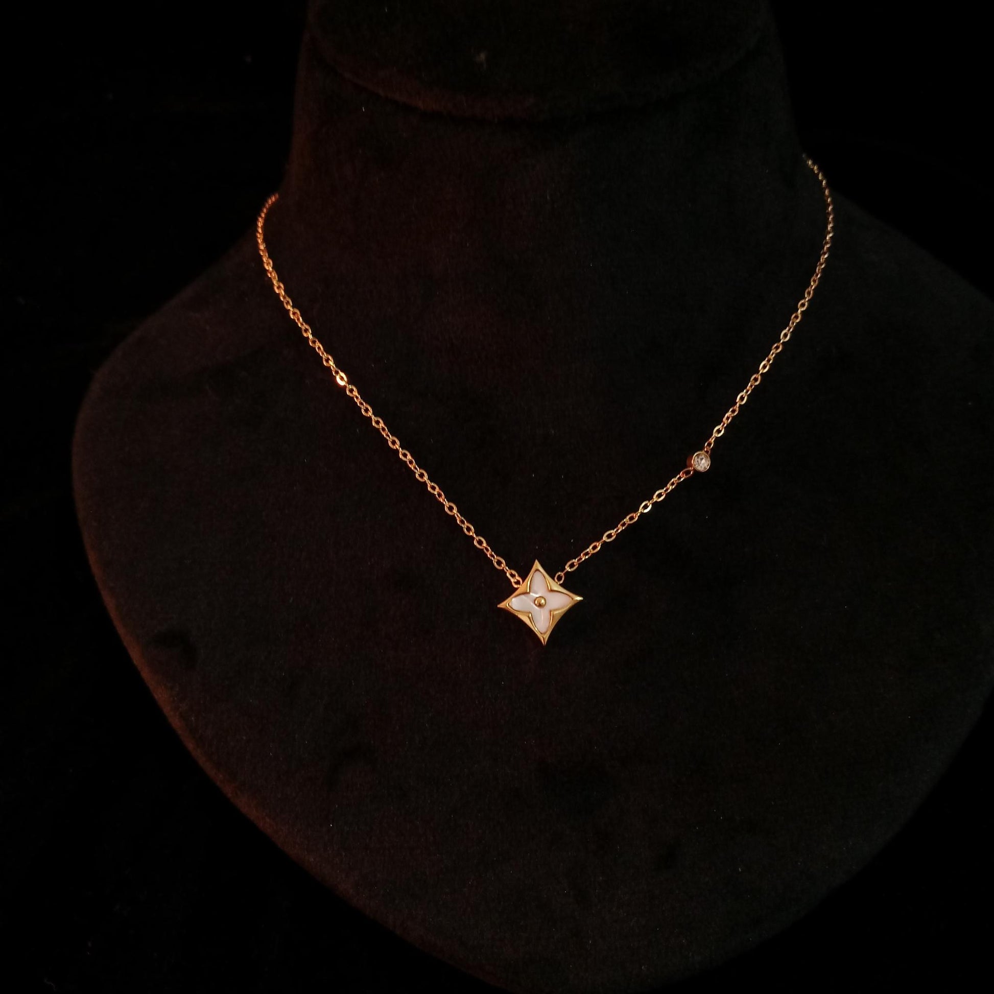 White Floral Enamel Pendant Neckpiece view 4