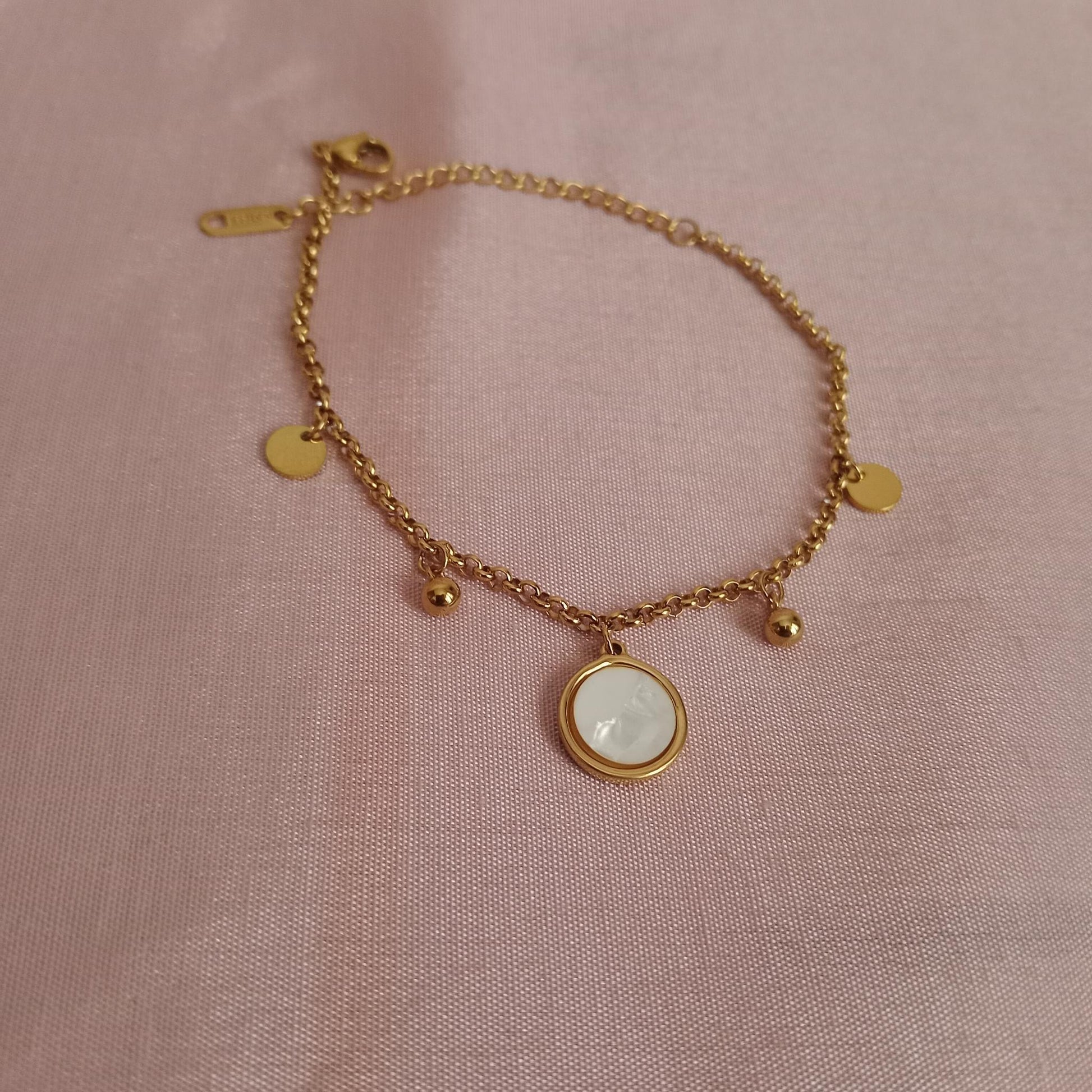 White Round Charm Golden Chain Bracelet bracelet by Blingso
