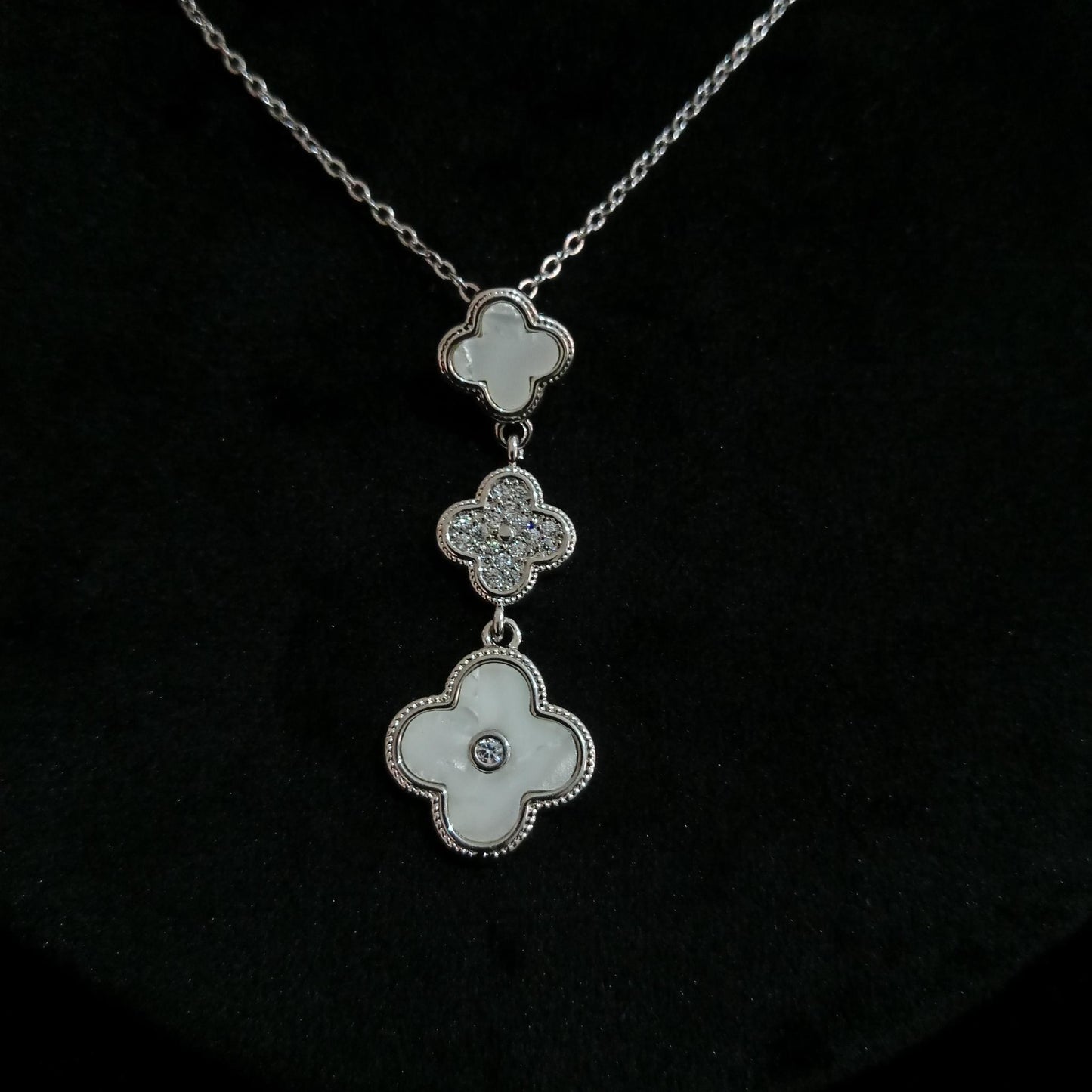 White Triple Floral Silver Pendant Neckpiece - Floral