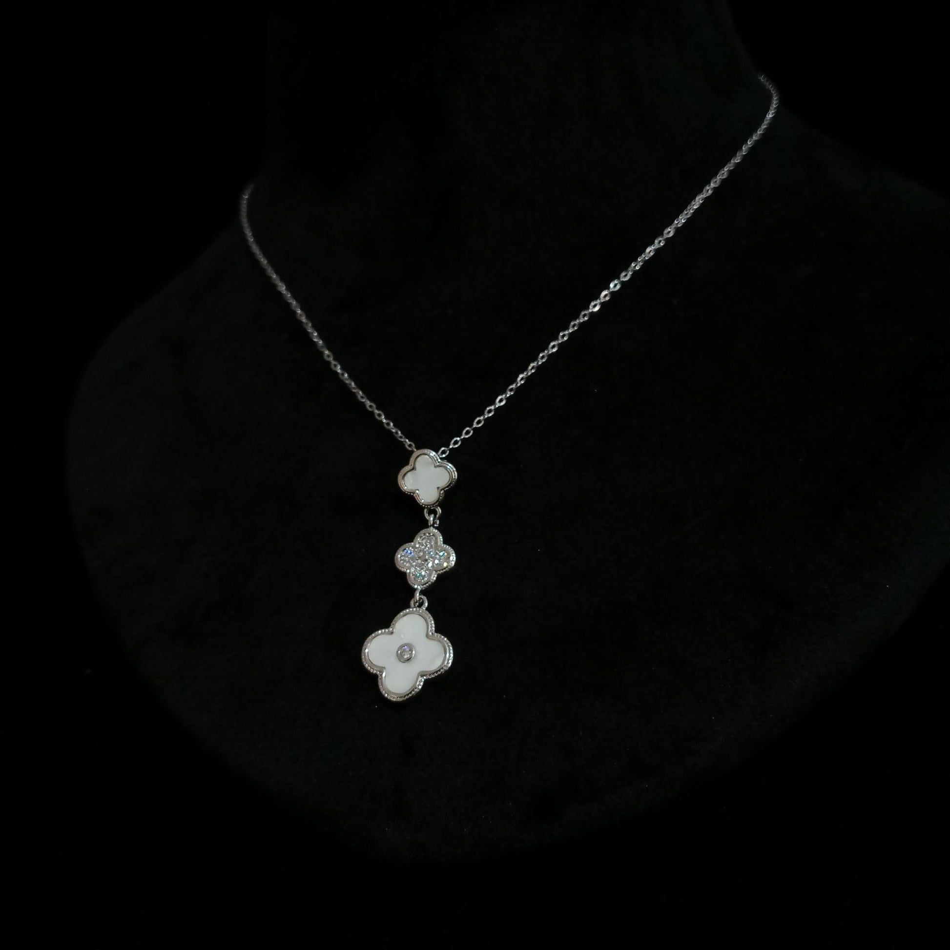 White Triple Floral Silver Pendant Neckpiece view 3